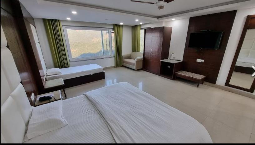 Deep Hotel Mussoorie Exteriör bild