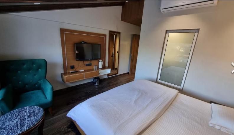 Deep Hotel Mussoorie Exteriör bild