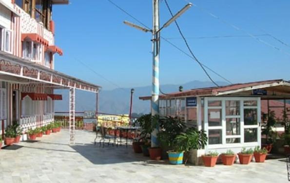 Deep Hotel Mussoorie Exteriör bild