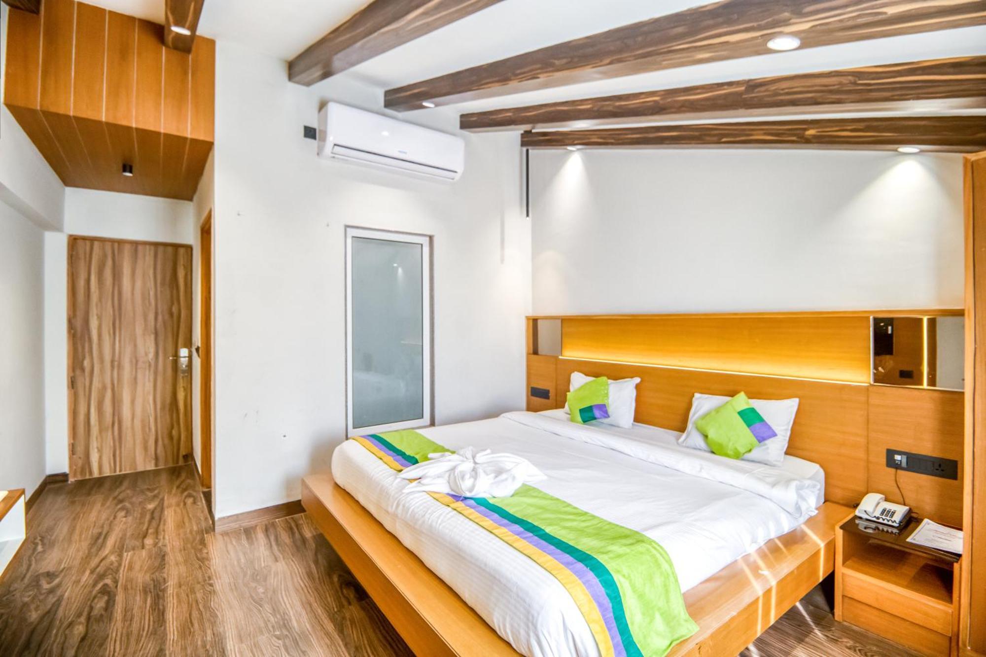 Deep Hotel Mussoorie Exteriör bild