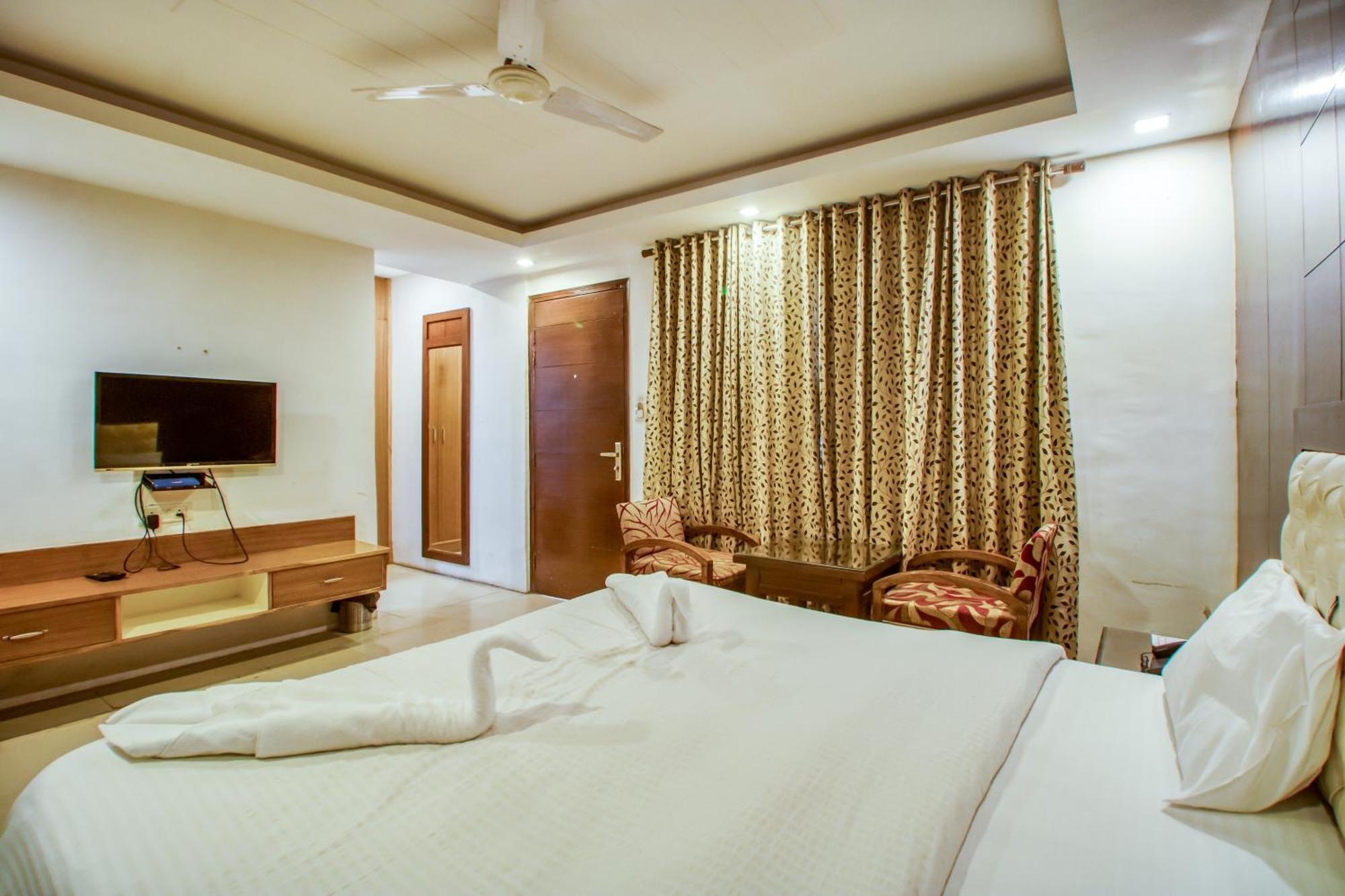 Deep Hotel Mussoorie Exteriör bild